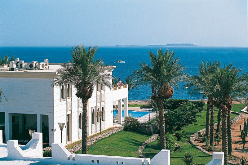 Reef Oasis Beach Resort