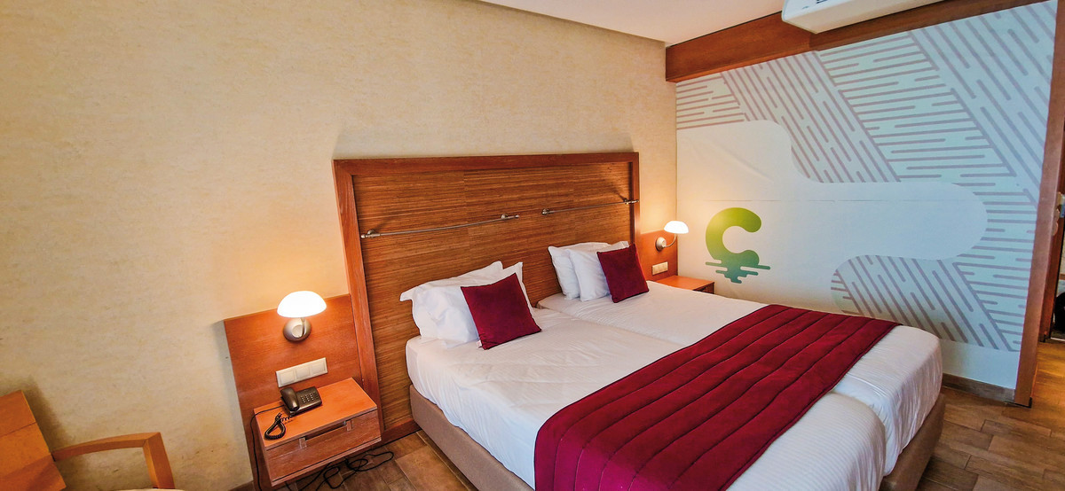 Wohnbeispiel Calimera-Familienzimmer mit Verbindungst&uuml;r Meerblick