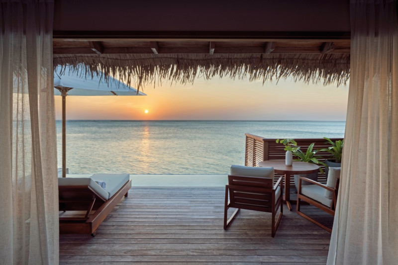 Sunset Water Villa Pool