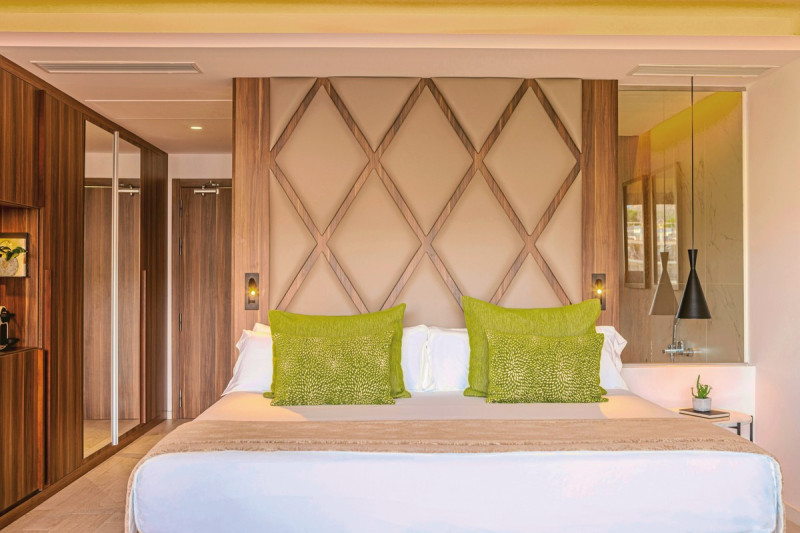 Wohnbeispiel Juniorsuite Poolblick Zafiro Club