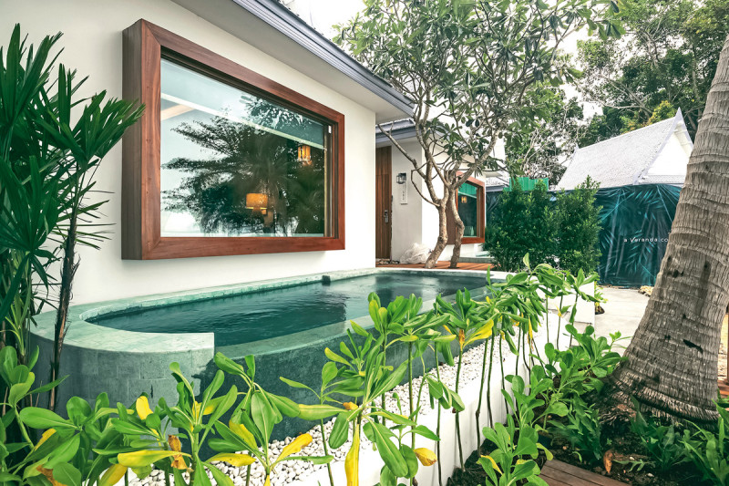 Wohnbeispiel Premier Beachfront with Plunge Pool