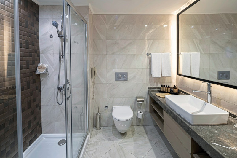 Beispiel Bad Doppelzimmer Gartenblick