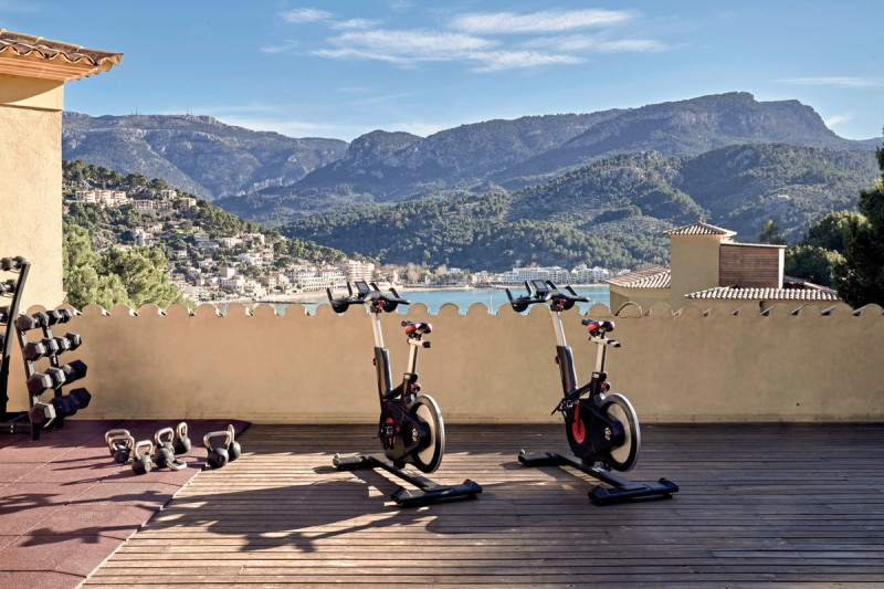 Bikini Island & Mountain Port de Sóller