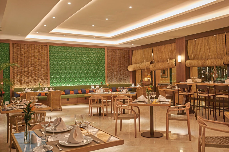 Secrets Bahía Real Resort & Spa