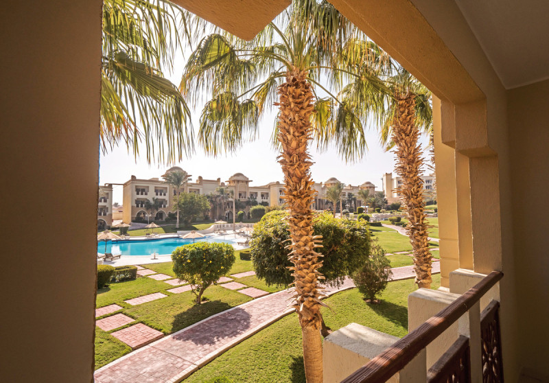 Beispiel Balkon Doppelzimmer Premium Poolblick