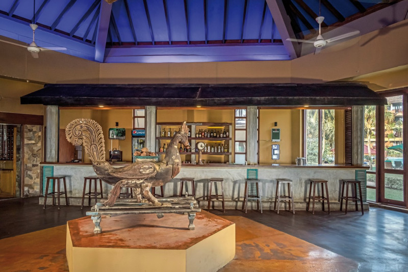 Royal Palms Beach Hotel