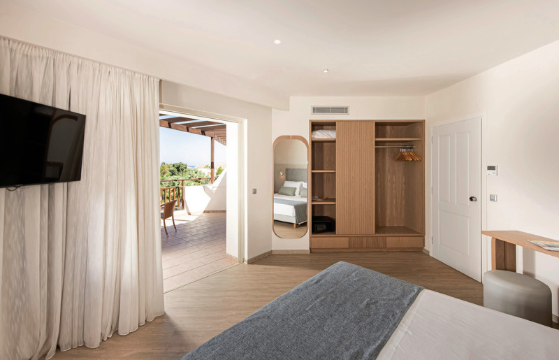 Wohnbeispiel Suite Deluxe Poolblick