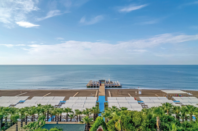 Delphin Palace