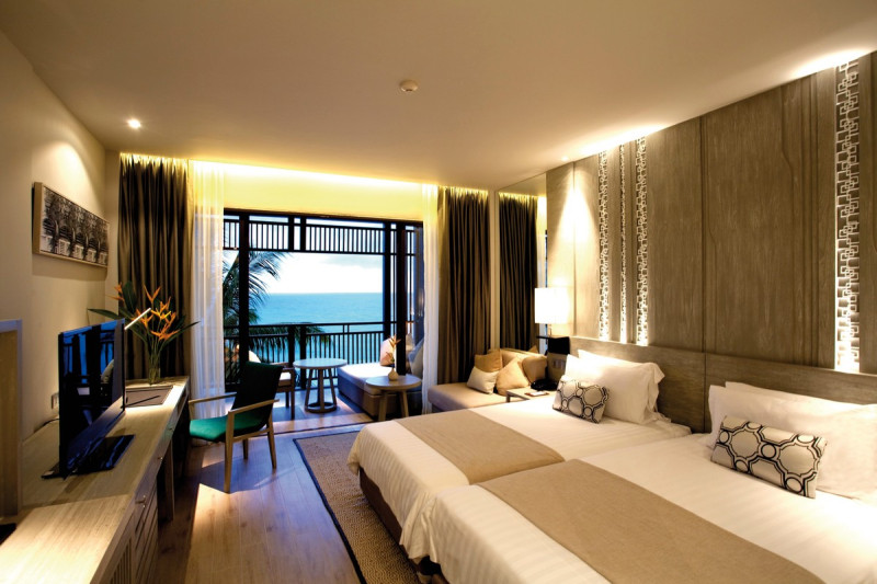 Pullman Phuket Arcadia Naithon Beach