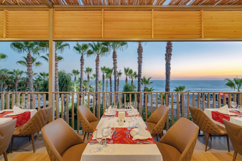 Delphin Deluxe Resort