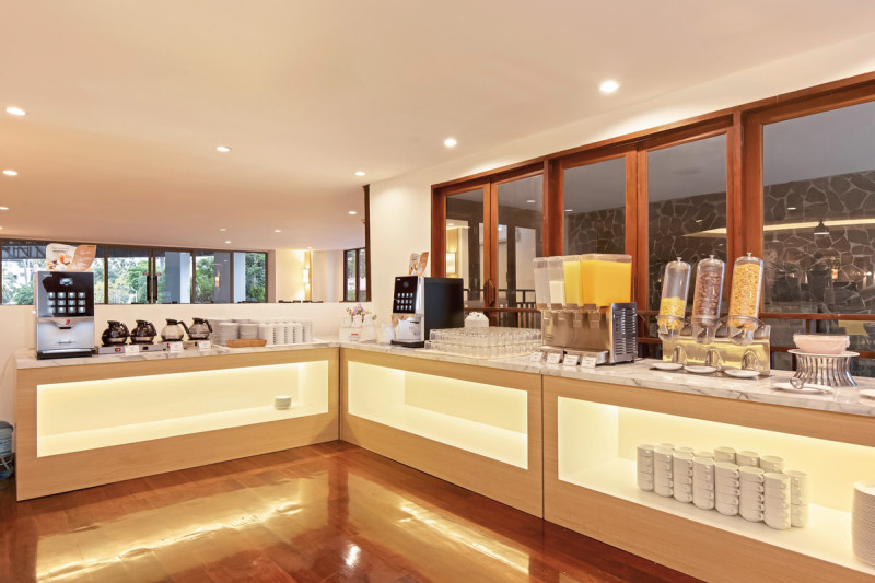 Jomtien Thani Hotel