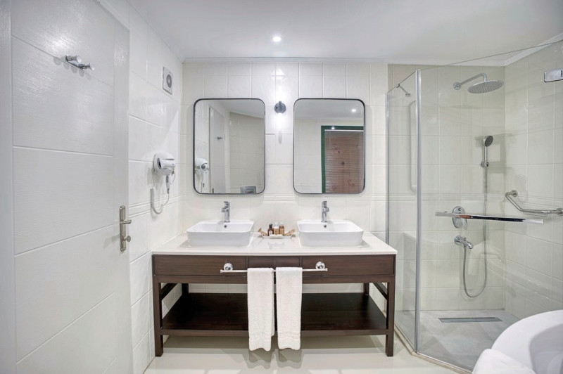 Beispiel Bad Doppelzimmer Deluxe Premium