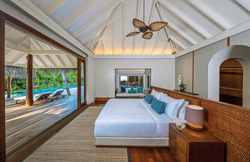 Three Bedroom Beach Pool Residence