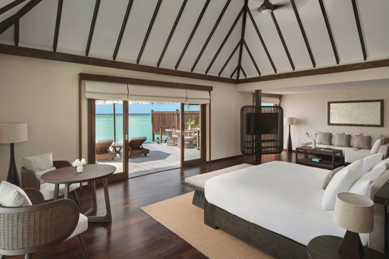 Premier Water Villa Pool