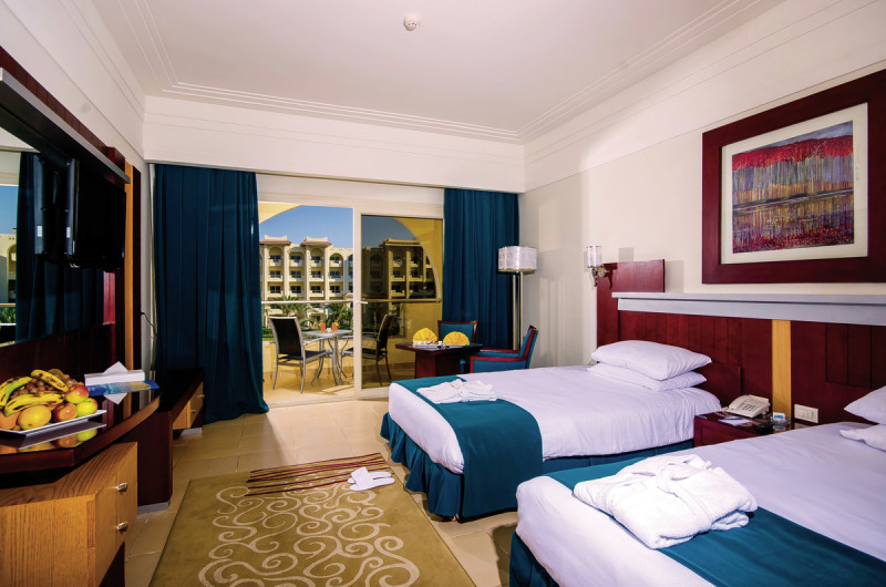 Wohnbeispiel Doppelzimmer Club Deluxe Poolblick