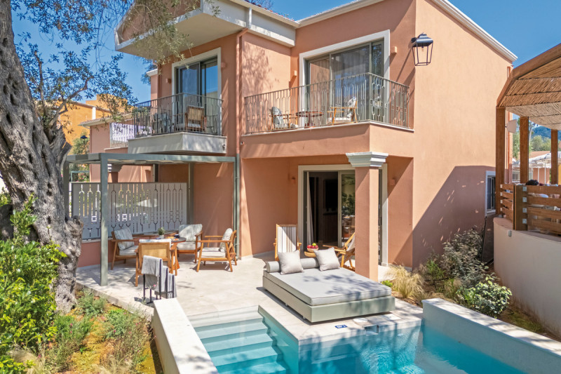 Beispiel Au&szlig;enbereich Suite Deluxe Family Privatpool
