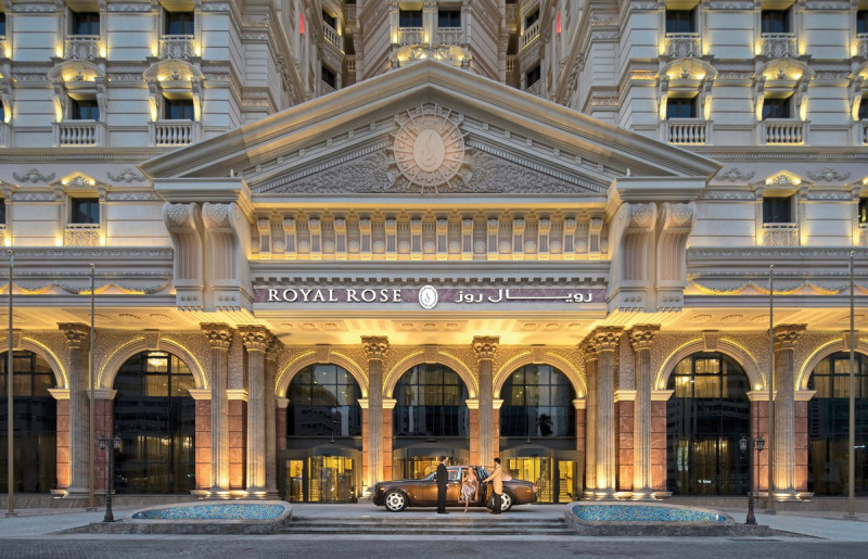 Royal Rose Abu Dhabi, Curio Collection by Hilton