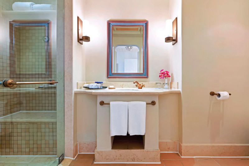 Beispiel Bad Doppelzimmer Standard Meerblick