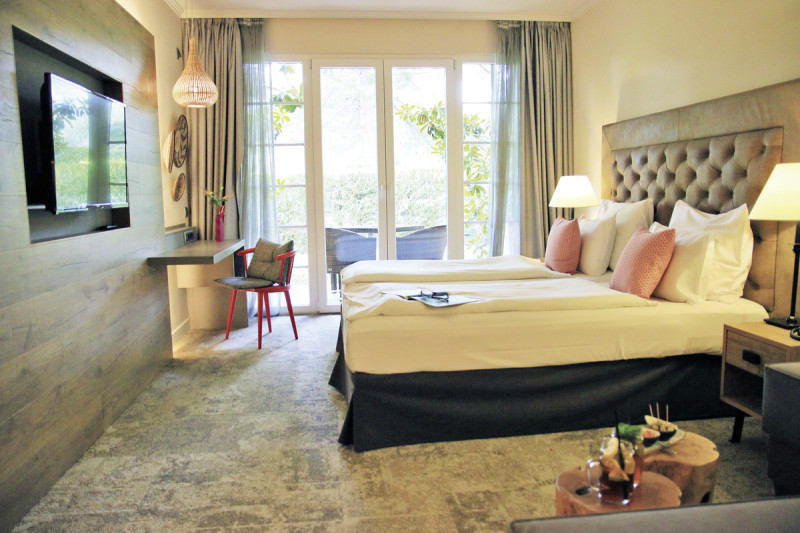 Wohnbeispiel Doppelzimmer 1 Kingsize Bett oder 2 Twinbetten Golfseite