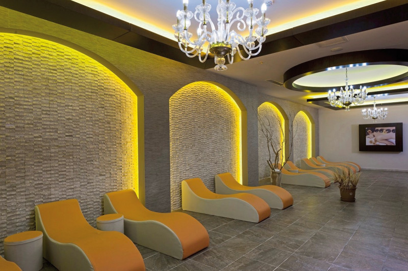 Roma Beach Resort & Spa