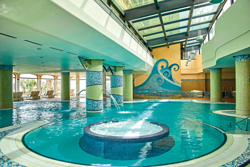 Secrets Bahía Real Resort & Spa