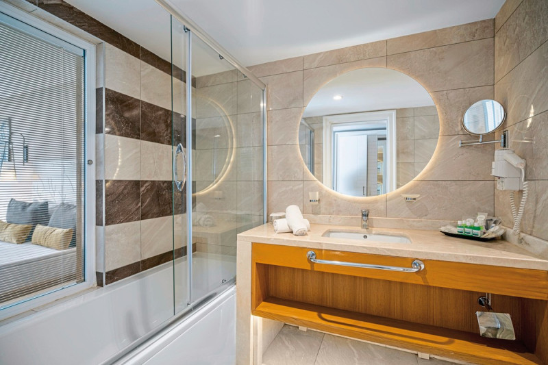 Beispiel Bad Familienzimmer