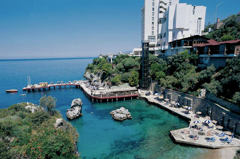 Korumar Deluxe Hotel