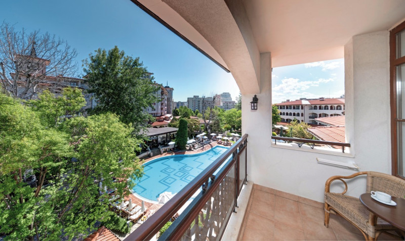 Wohnbeispiel Doppelzimmer Poolblick