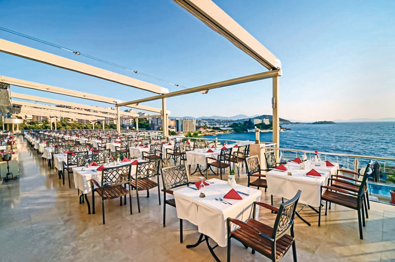 Korumar Deluxe Hotel