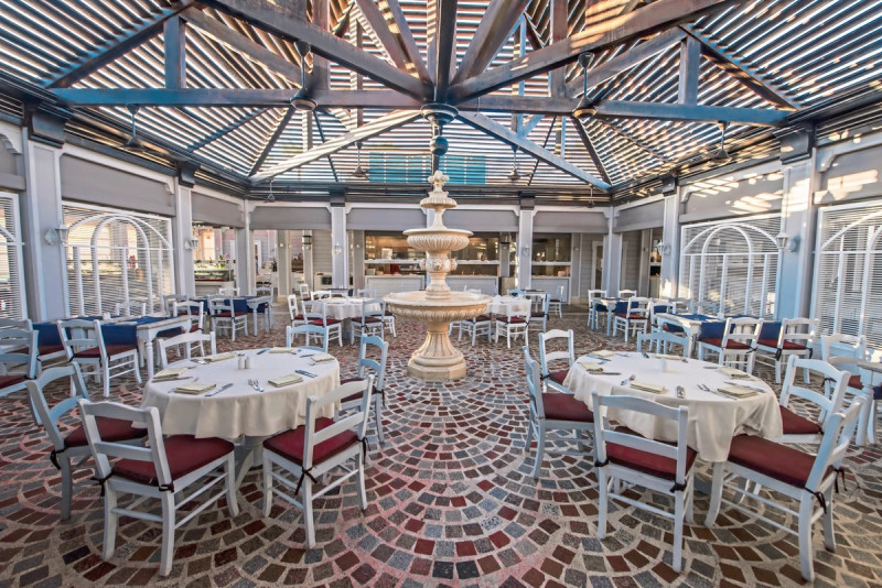 Reef Oasis Beach Resort