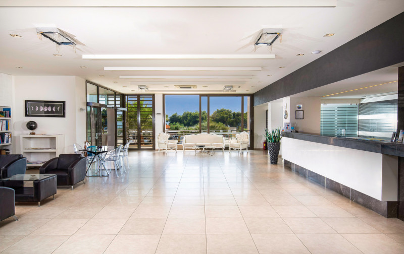 Lagomandra Hotel & Spa