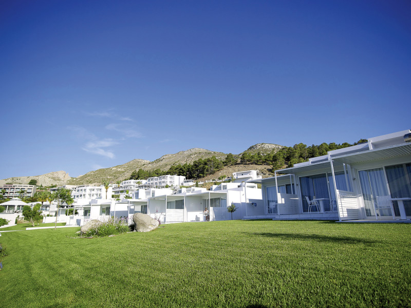 Dimitra Beach Hotel & Suites