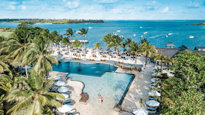 The Bay Club at Anahita