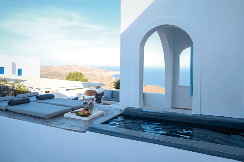 Wohnbeispiel Suite Premium mit Au&szlig;enjacuzzi und Calderablick