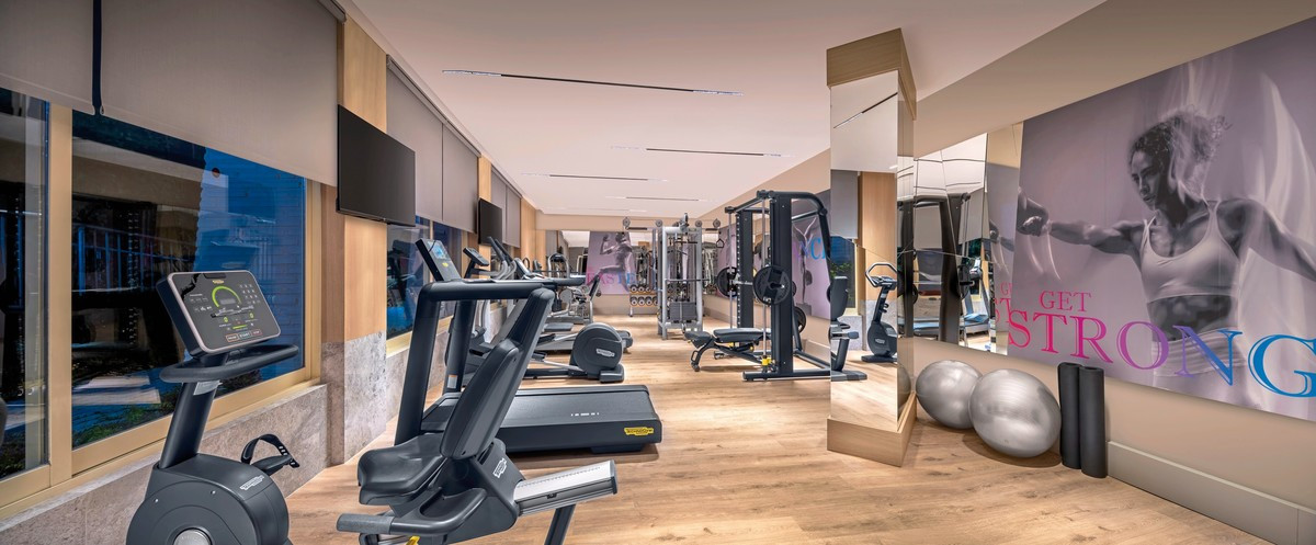 Trendy Palm Beach Adults only