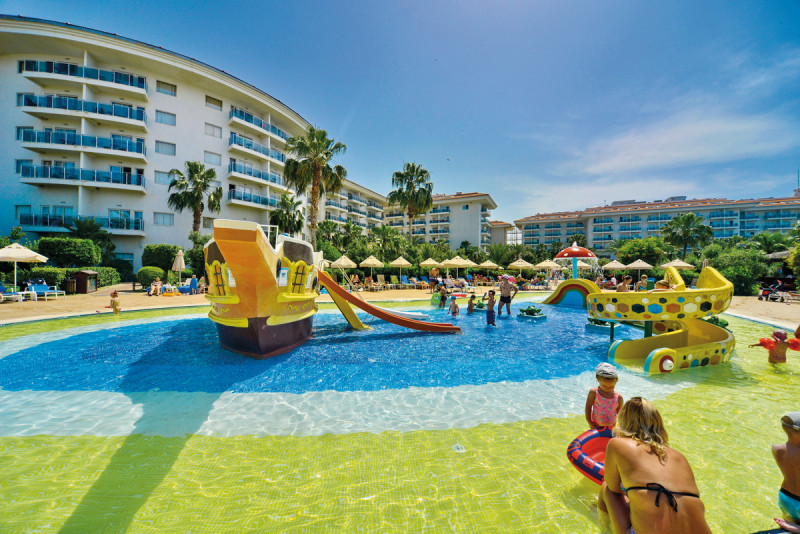 Seaden Sea World Resort & Spa