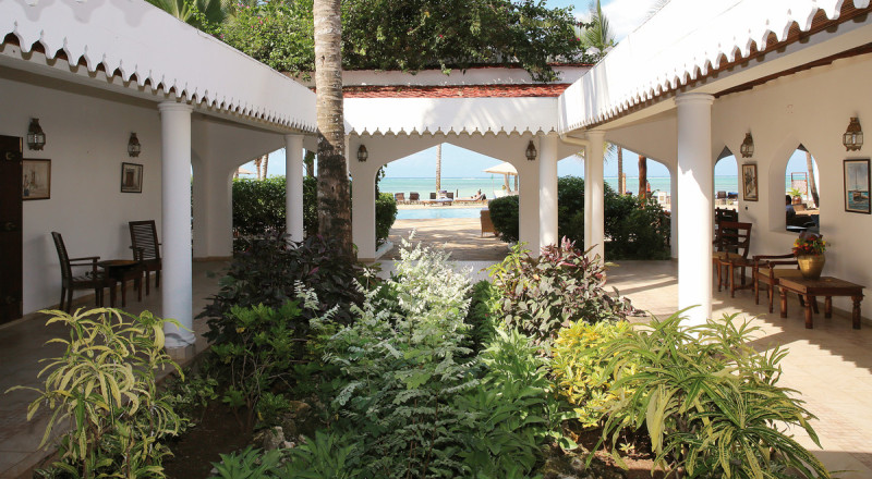 Sultan Sands Island Resort