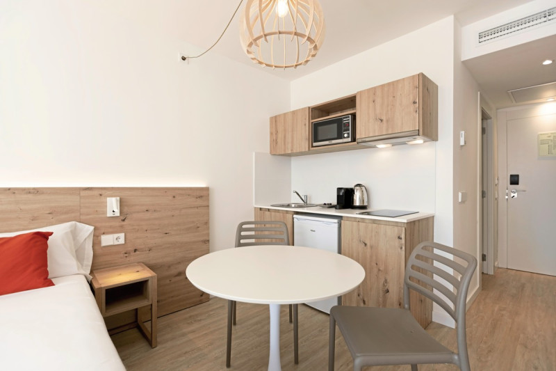 Palmanova Beach by THR