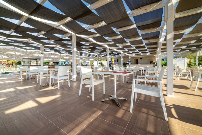 Commodore Elite Suites & Spa