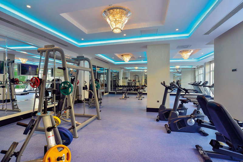 Azura Deluxe Resort & Spa Hotel