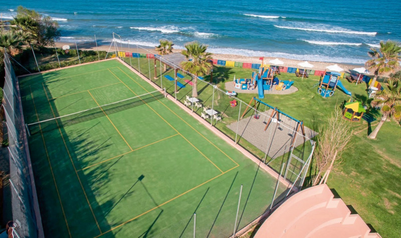 Kiani Beach Resort ●●●●●