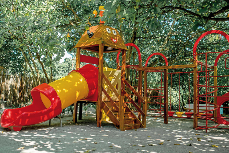 Kudafushi Resort & Spa