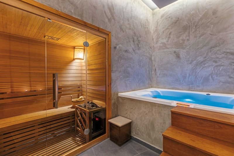 Alexandra Beach Resort & Spa