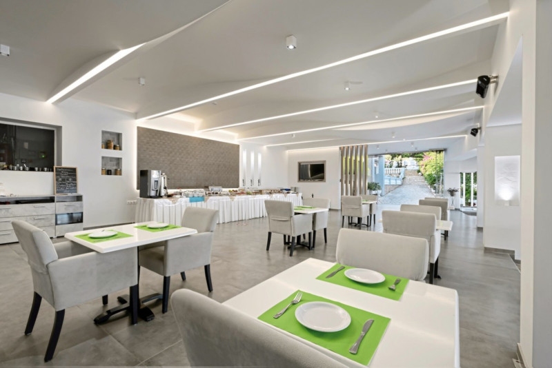 Golden Sunset ●●●