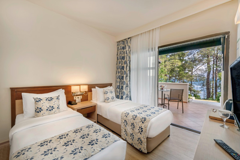 Wohnbeispiel Bungalow Familienzimmer Gartenblick