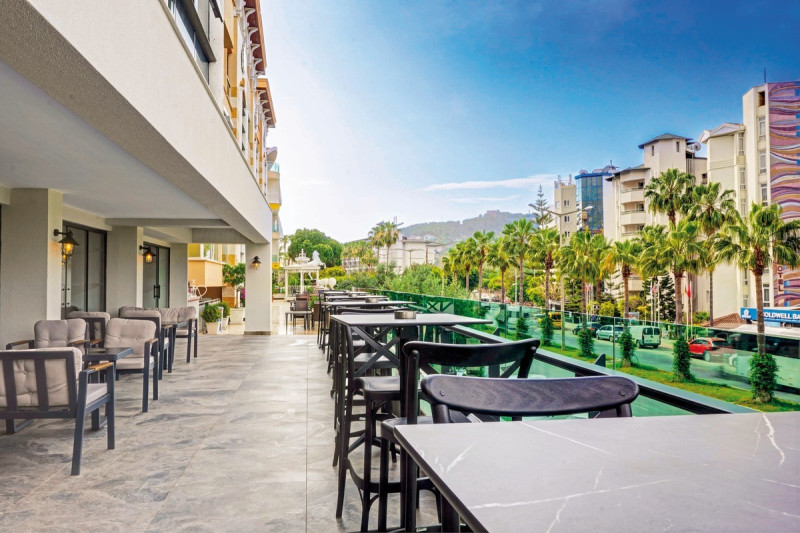 Tac Premier Hotel & Spa ●●●●