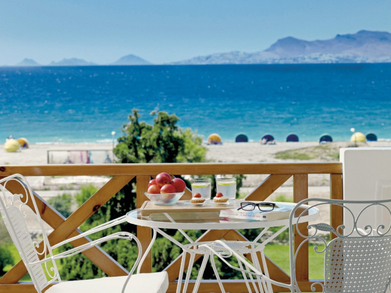 Mitsis Ramira ●●●●●