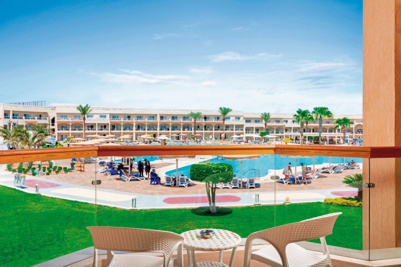 Beispiel Balkon Doppelzimmer Standard Poolblick