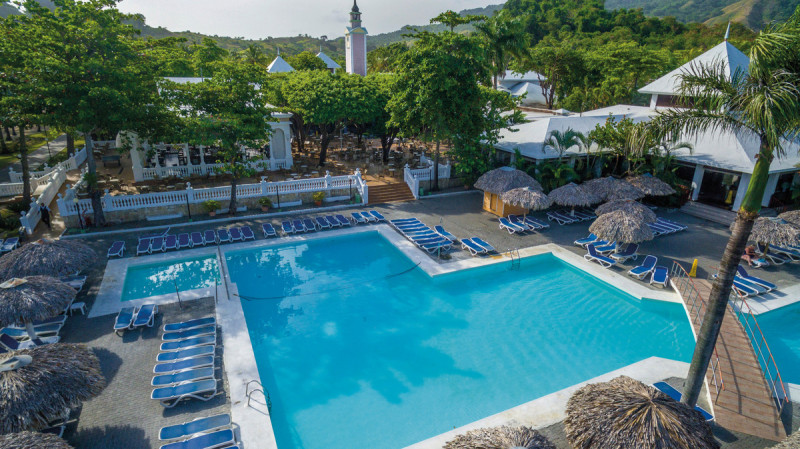 Playabachata Spa Resort