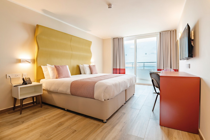 Seaview Hotel ●●●●